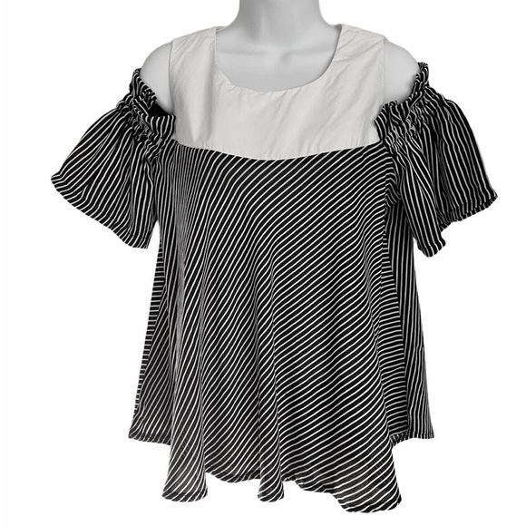 Michaela Stripe Open Cold Shoulder Blouse Large - Picture 1 of 10